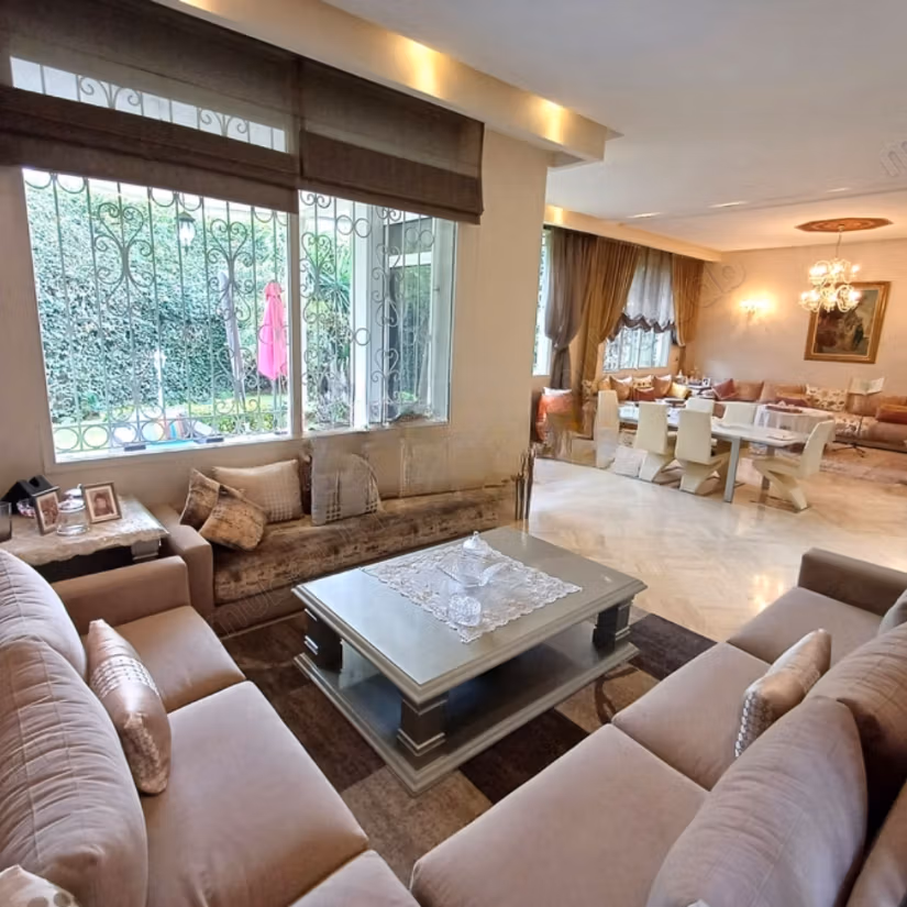 Magnifica villa in affitto a Sidi Maarouf vuota senza mobili