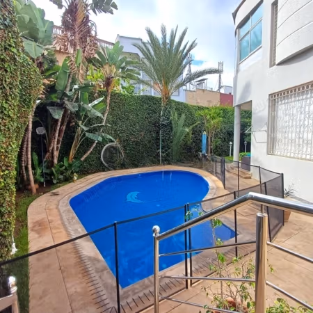 Magnifique Villa à louer à Sidi Maarouf vide sans meubles