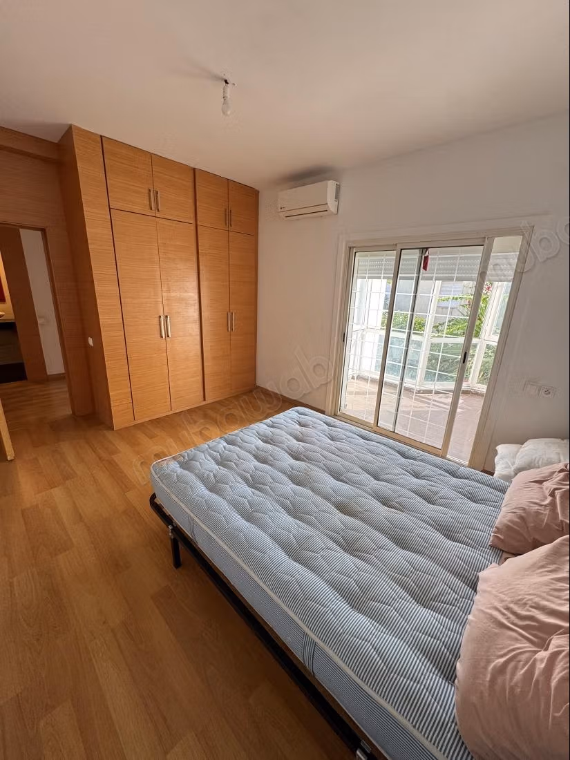 Location villa de haut standing à Riyad. 4 chambres agréables. Bien meublé