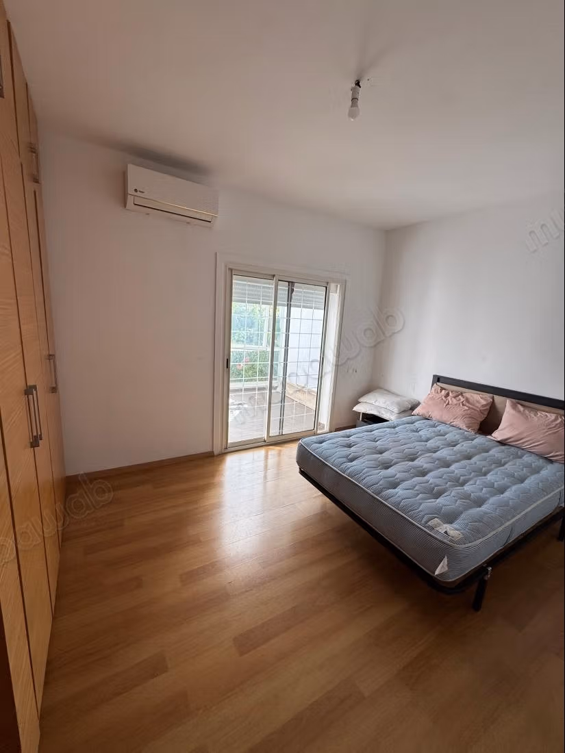 Location villa de haut standing à Riyad. 4 chambres agréables. Bien meublé