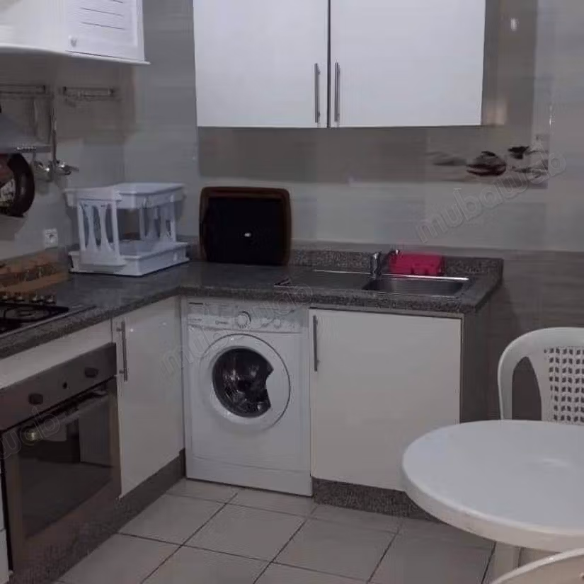 Superbo appartamento in affitto a Marjane. 4 camere confortevoli. Arredato