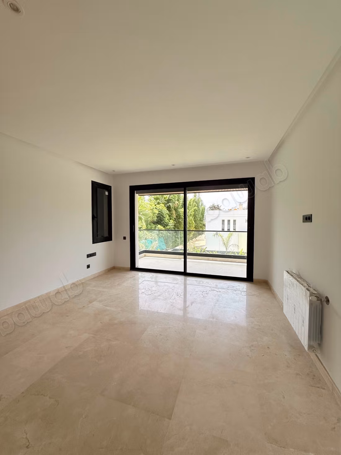 Magnifica villa in affitto a Souissi. 6 camere. Aria condizionata e piscina