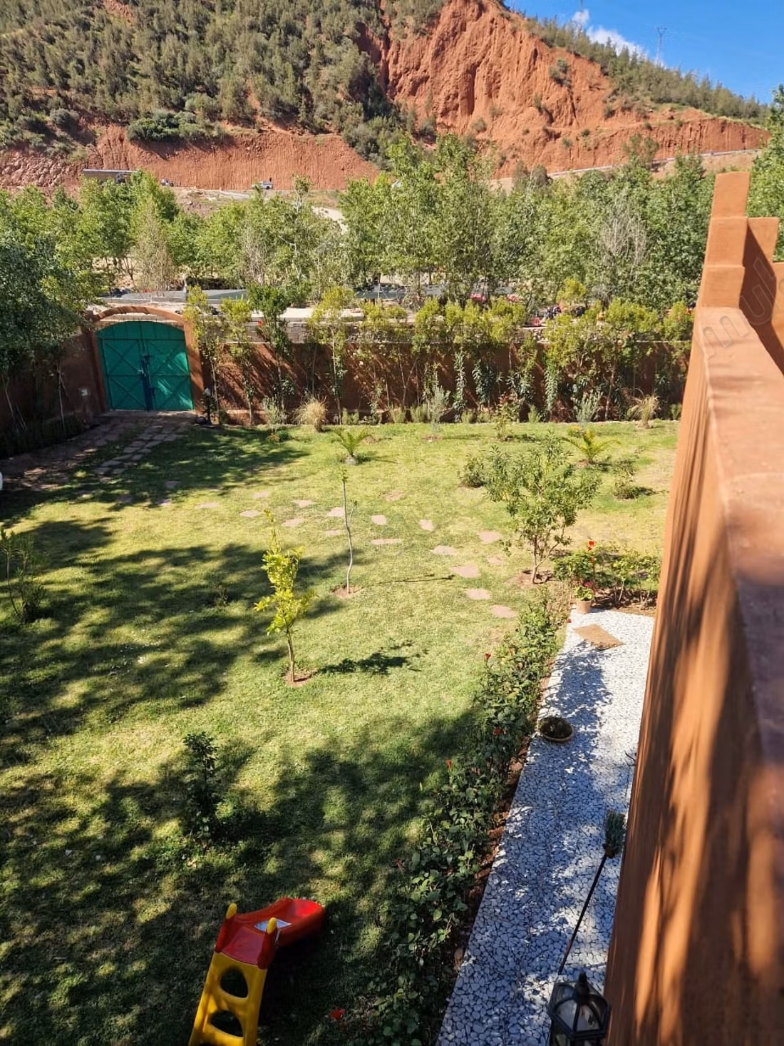 Villa te koop, 690 vierkante meter, prijs 100.000 dirham