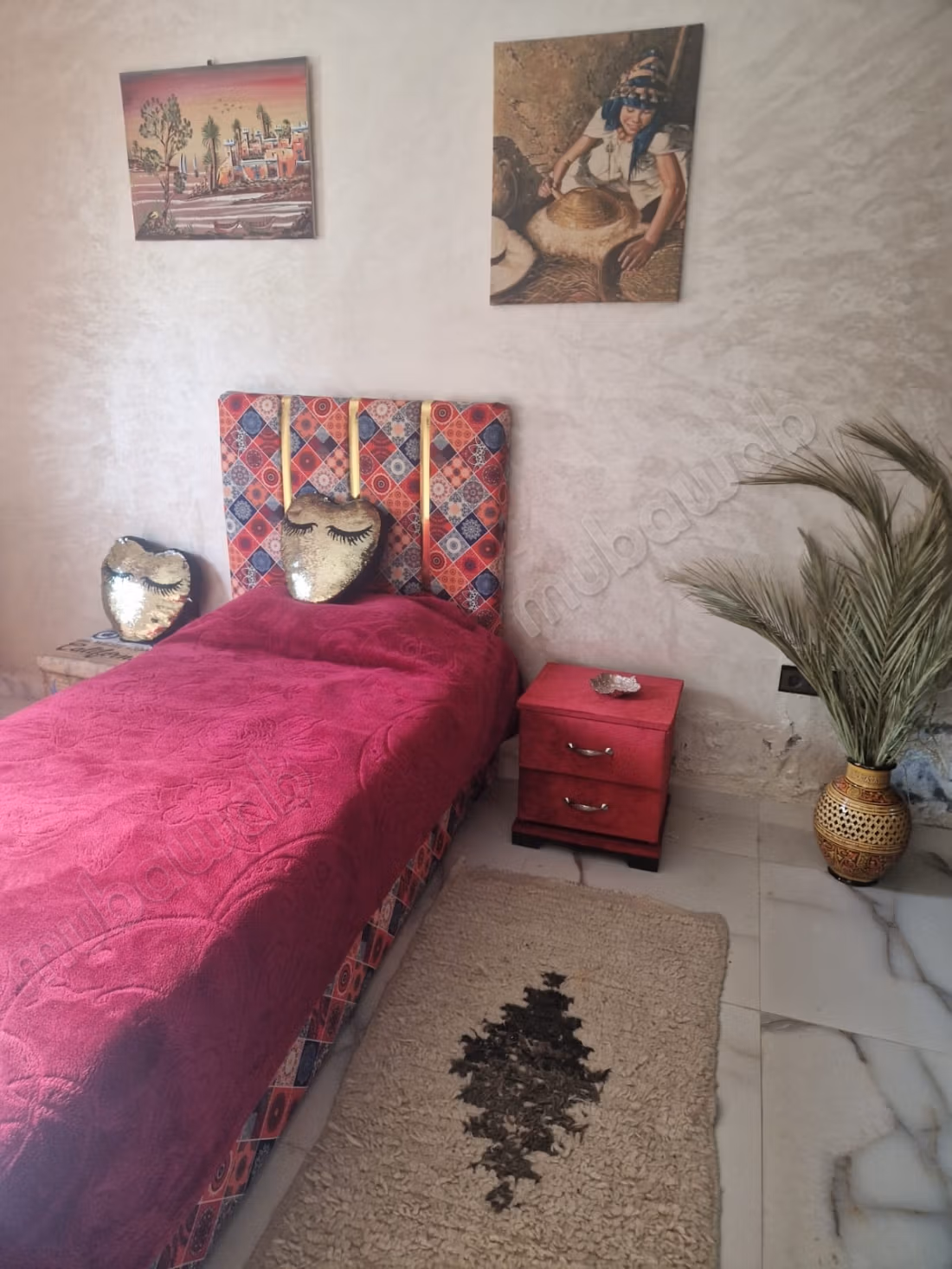 Villa te koop, 690 vierkante meter, prijs 100.000 dirham