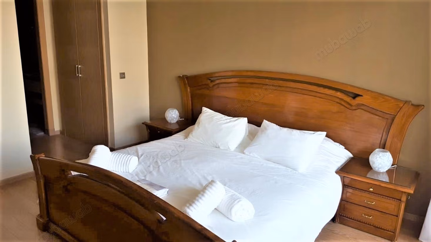 Magnifico Appartamento Arredato con 3 Camere e Piscina