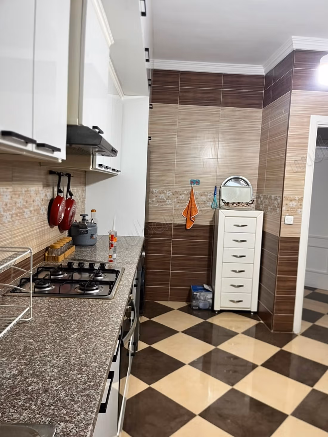 Bellissimo appartamento in vendita a Martil. Area 120 m². Arredato