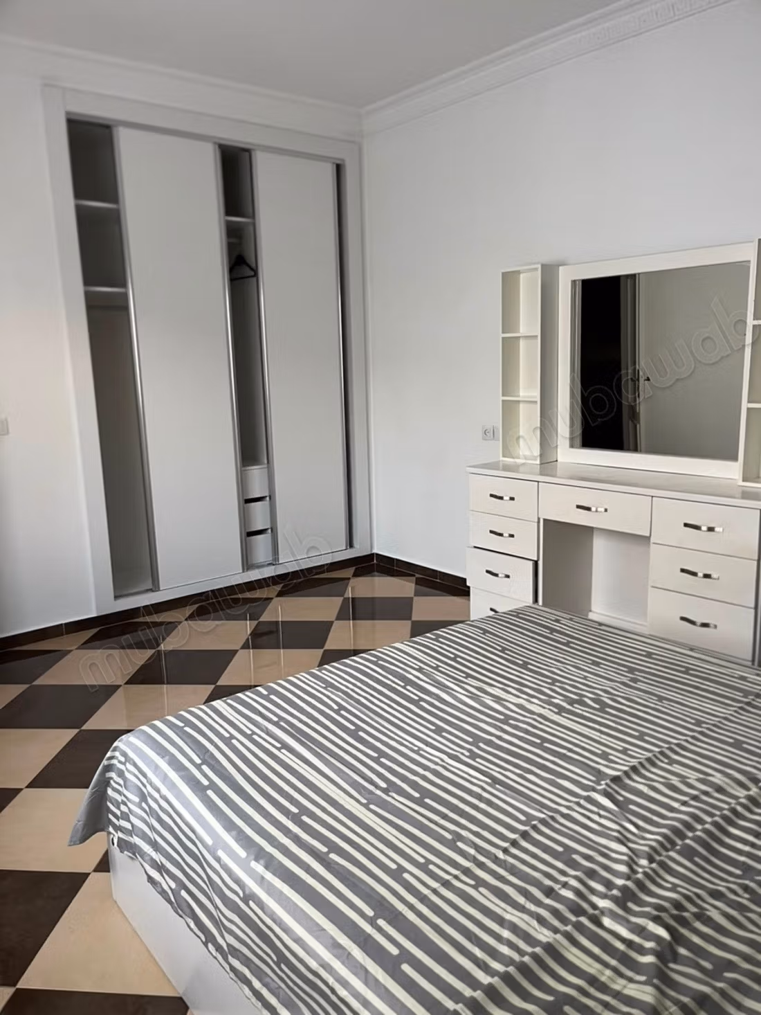 Bellissimo appartamento in vendita a Martil. Area 120 m². Arredato