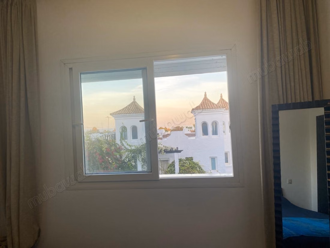 Magnifico appartamento con 2 camere da letto in affitto con vista mare a Marina Blanca