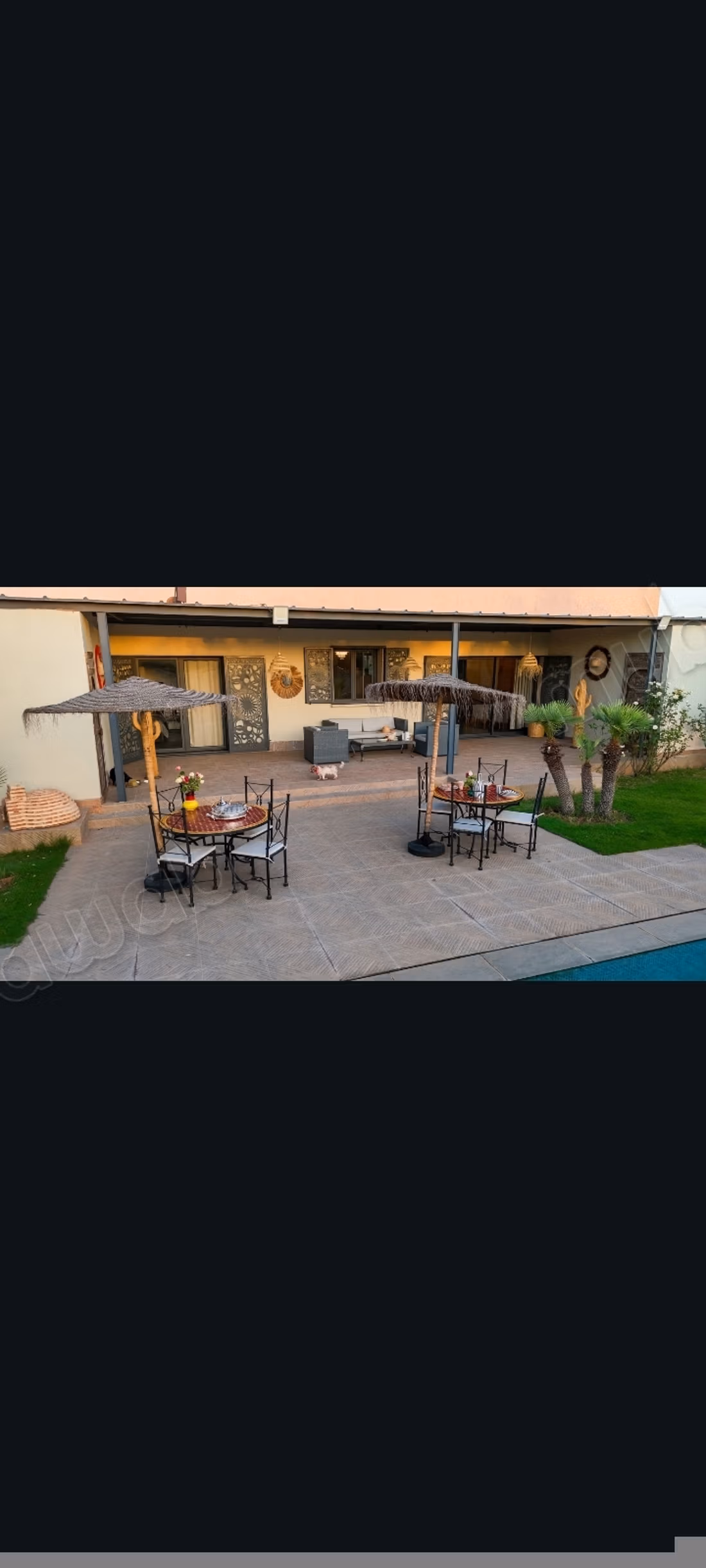 Magnifica villa in vendita in Route de Fez. Superficie 450 m². Arredato