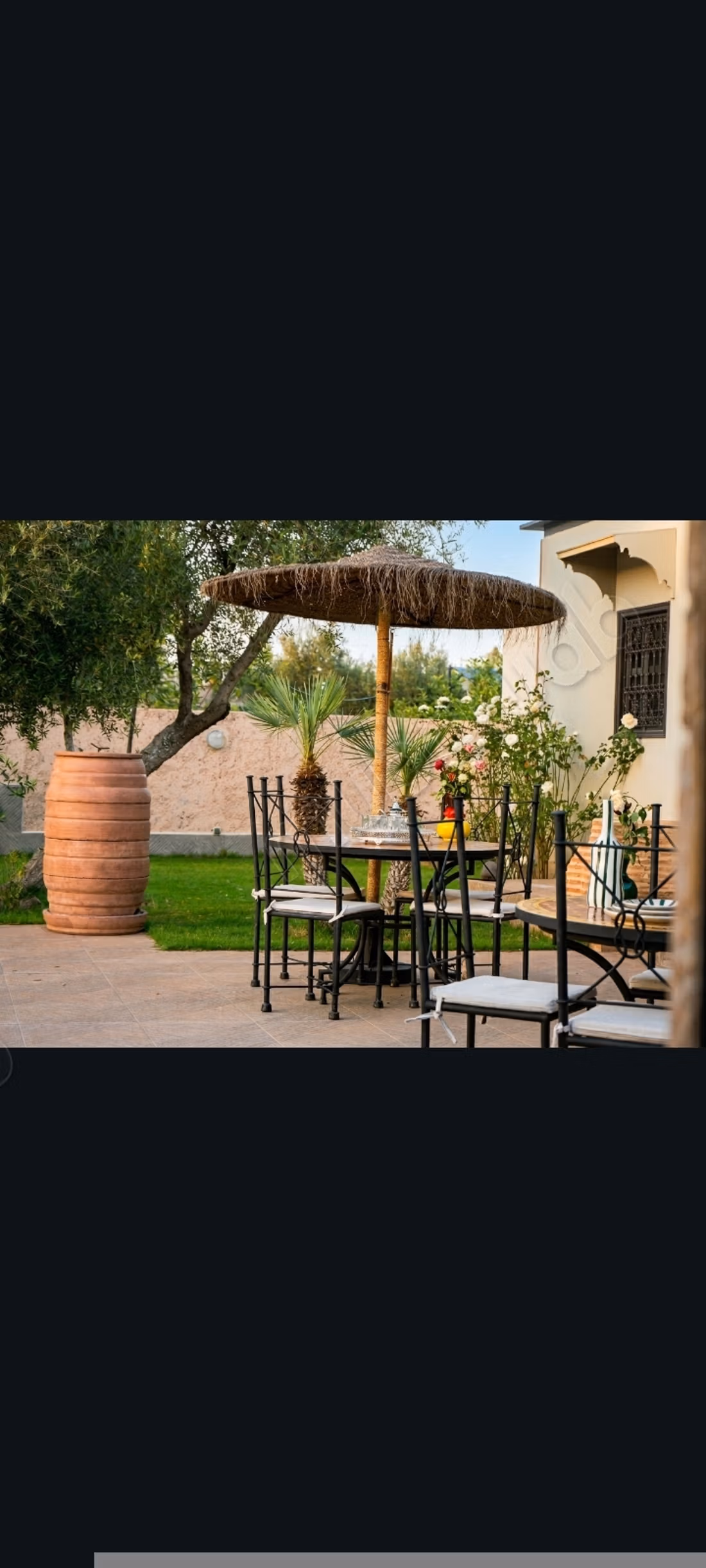 Magnifica villa in vendita in Route de Fez. Superficie 450 m². Arredato