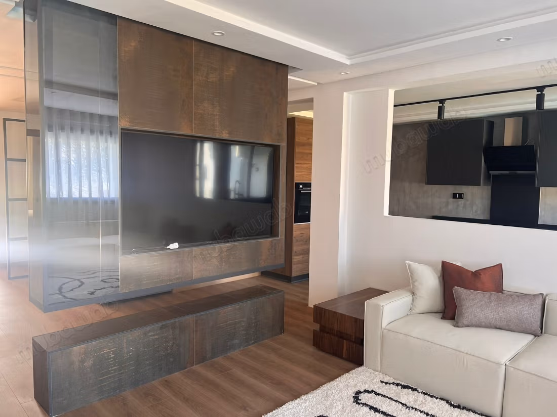 Appartamento arredato in affitto di 136 m² a Harhoura