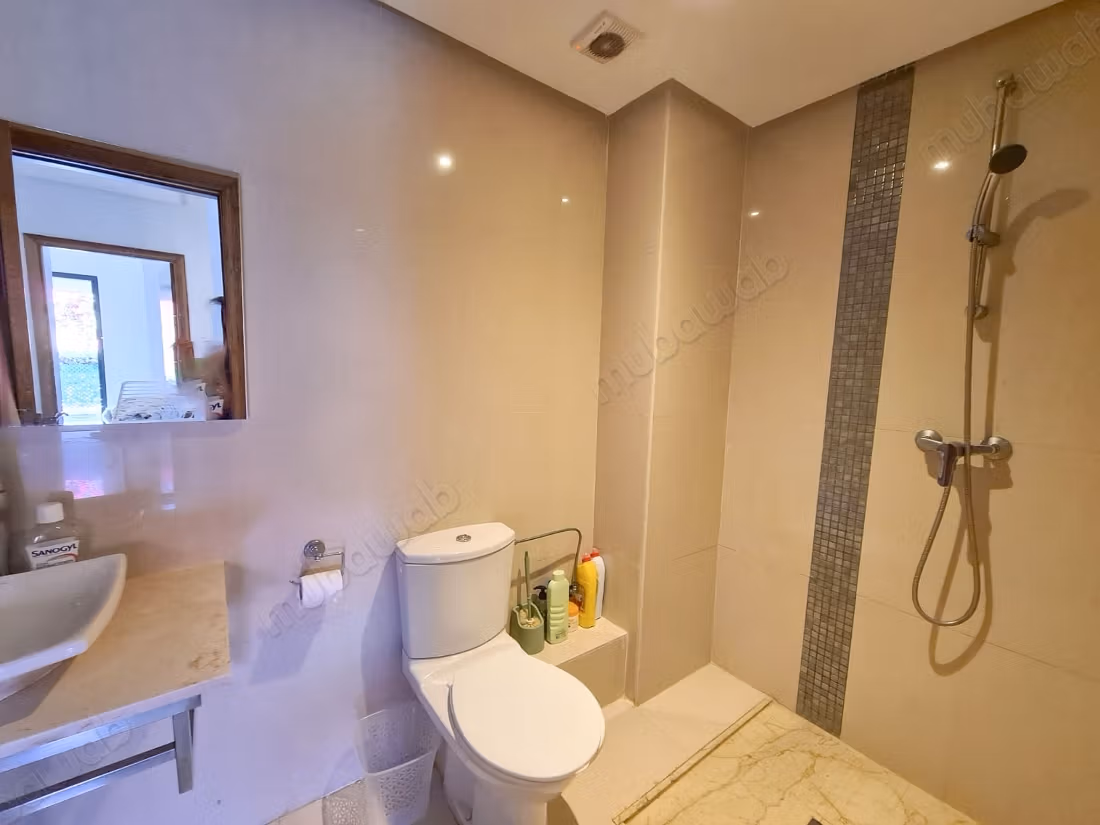 Ground floor apartment with sea view