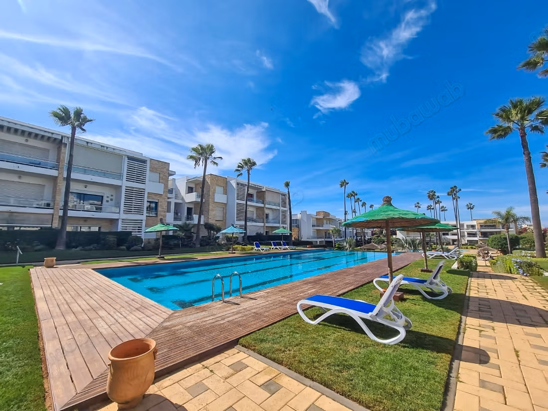 Ground floor apartment with sea view
