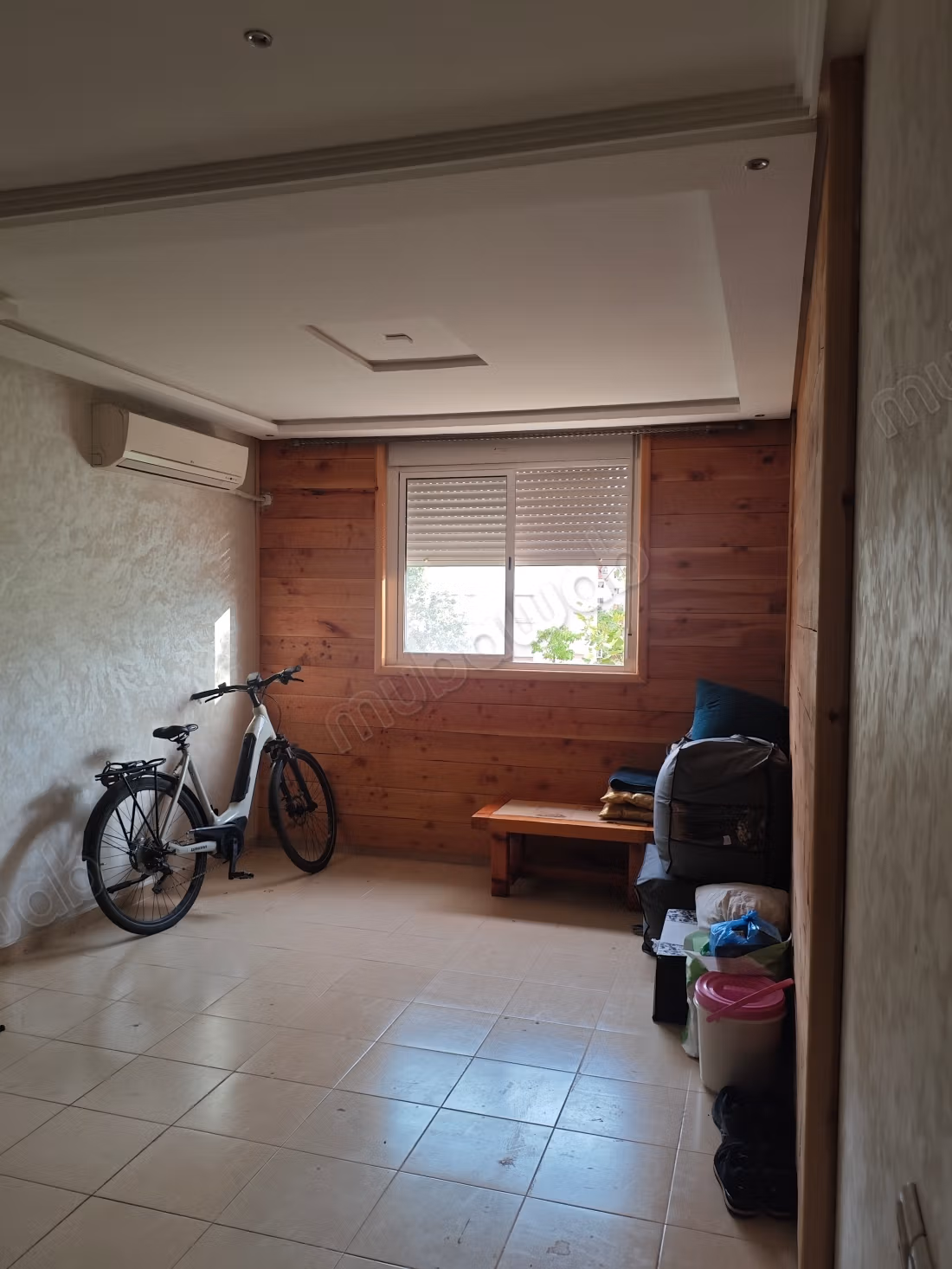 Vente d'un bel appartement dans les Jardins d'Ifrane. Surface de 60 m². Résidence avec piscine, climatisation