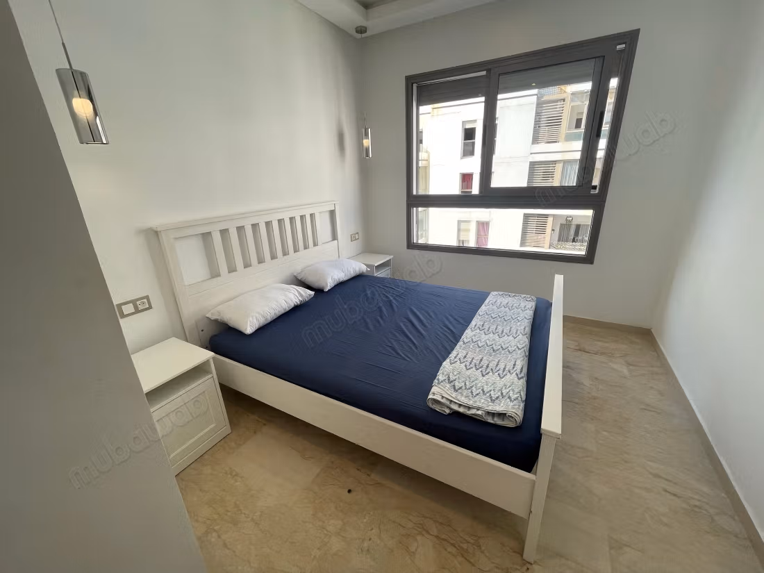 Studio te koop in Belvédère 2 grote kamers. Gemeubileerd