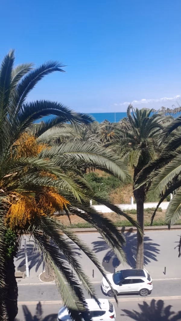 Appartement vue sur mer 
av. Mohamed 6