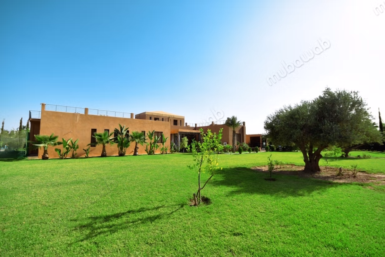 Villa turistica casa per ospiti in vendita