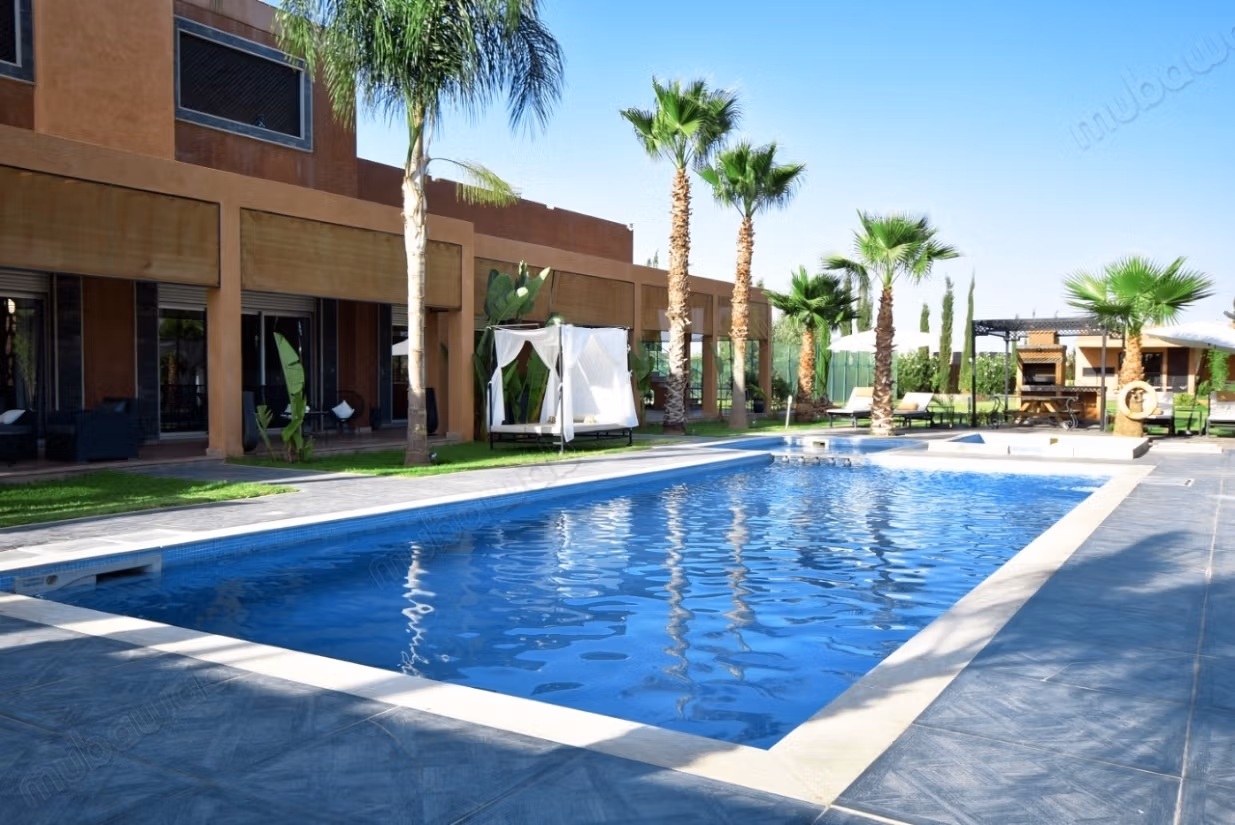 Villa turistica casa per ospiti in vendita