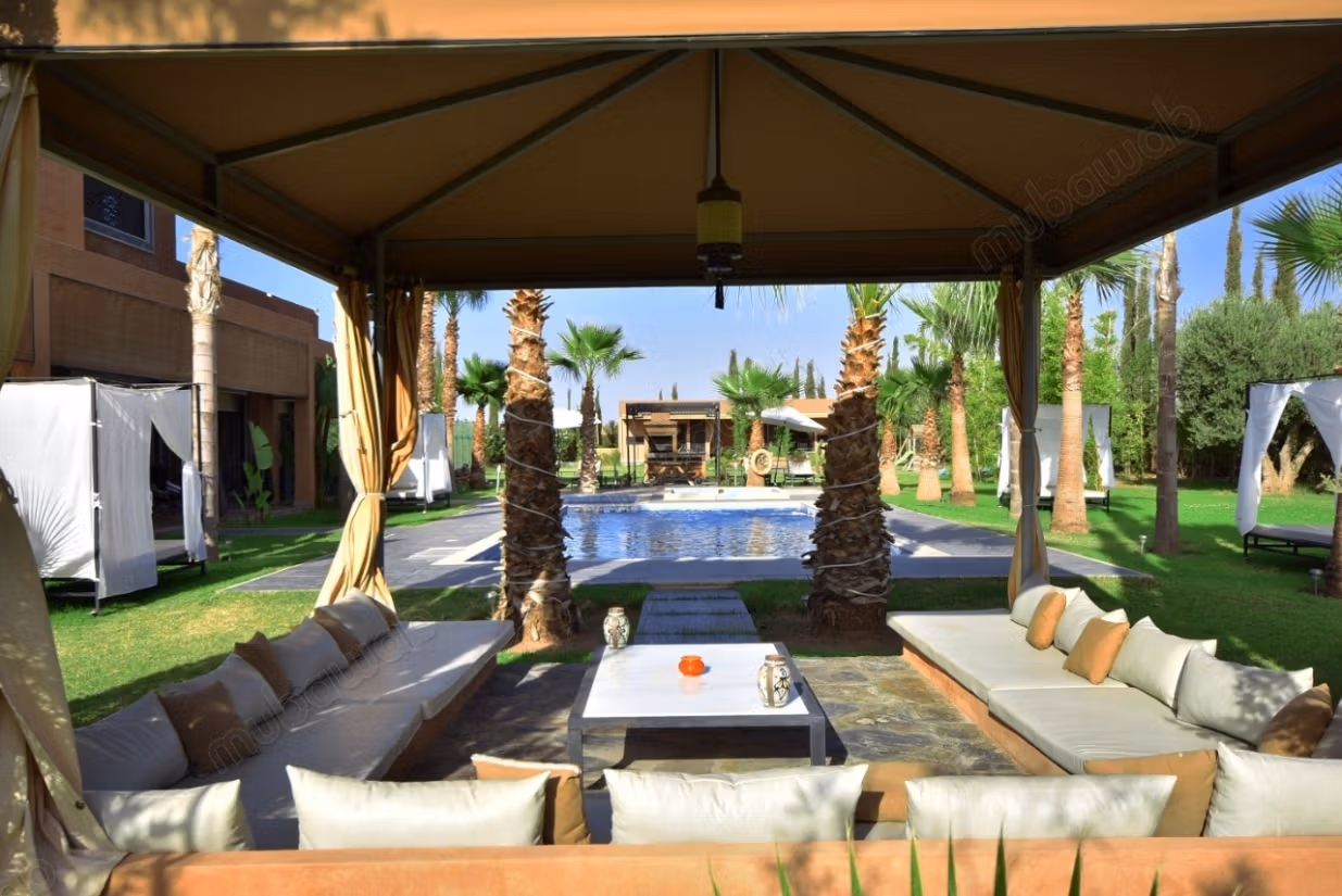 Villa turistica casa per ospiti in vendita