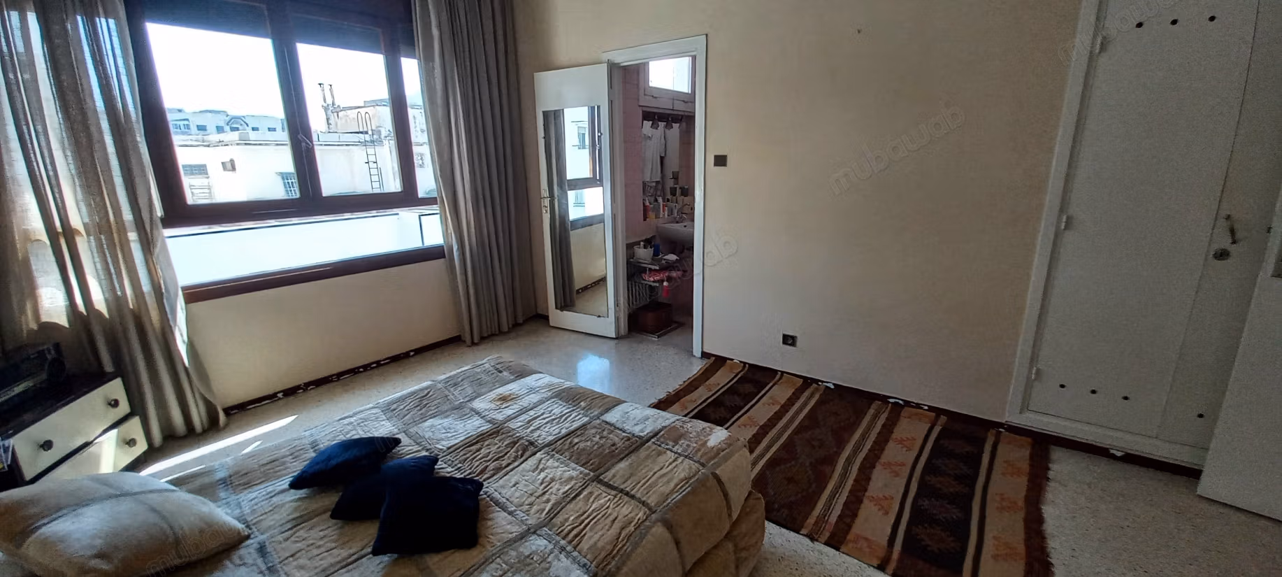 Beautiful apartment for sale in Lusitania. Area 200 m². With elevator and terrace