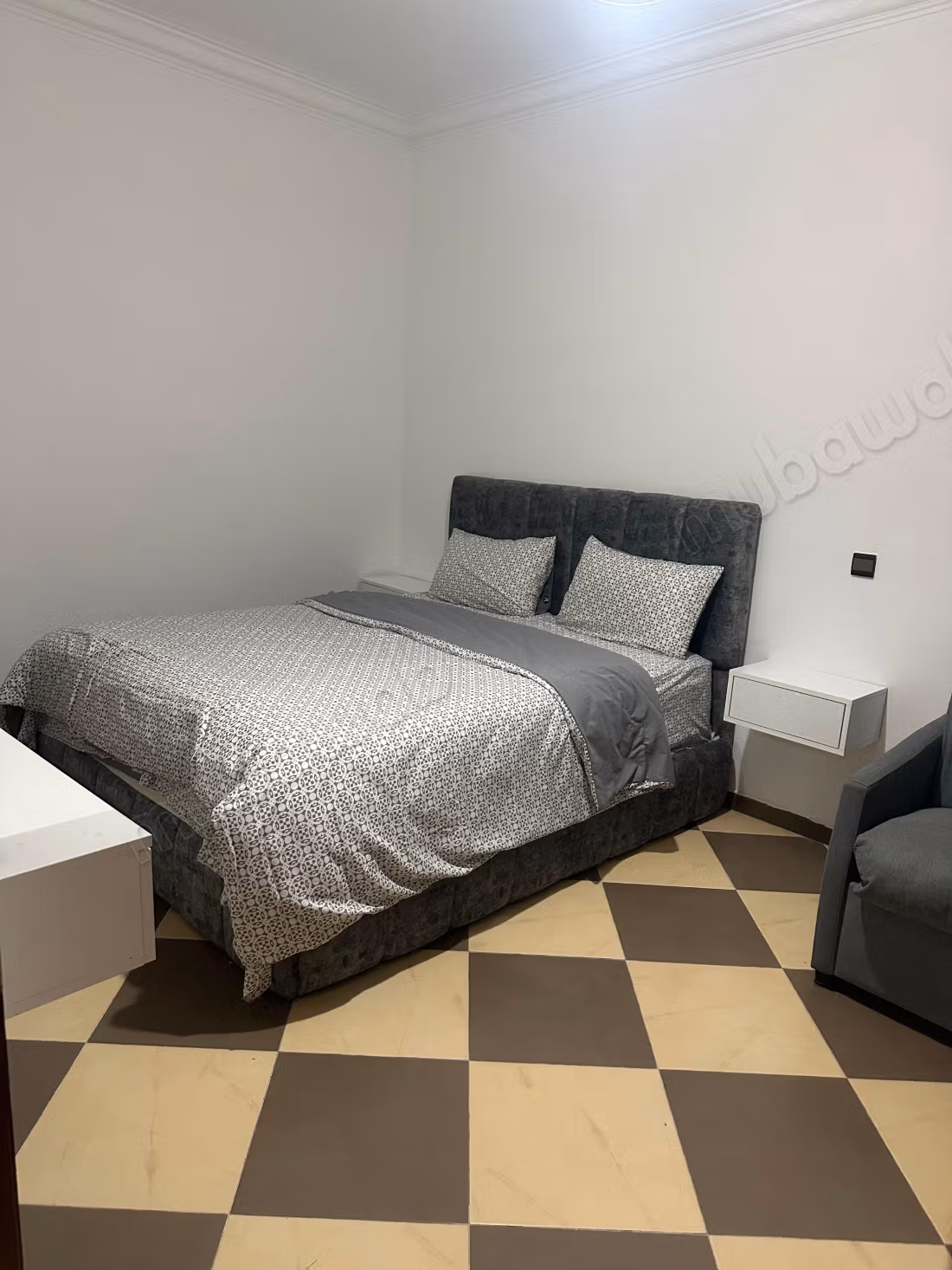 Affitto stagionale a Medina. 2 camere belle. Porta blindata, sicurezza