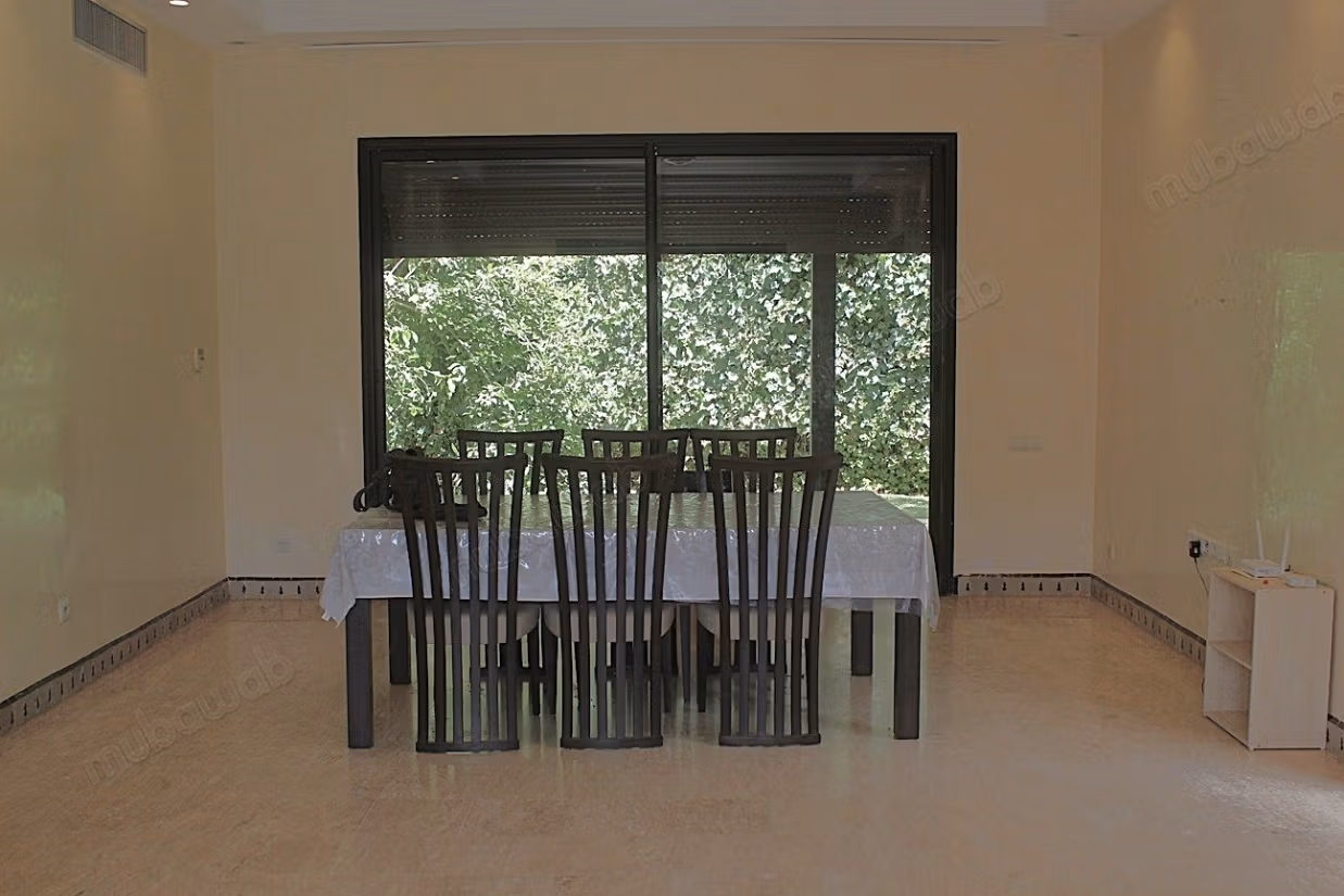 Villa for Sale on a Three-Faced Garden