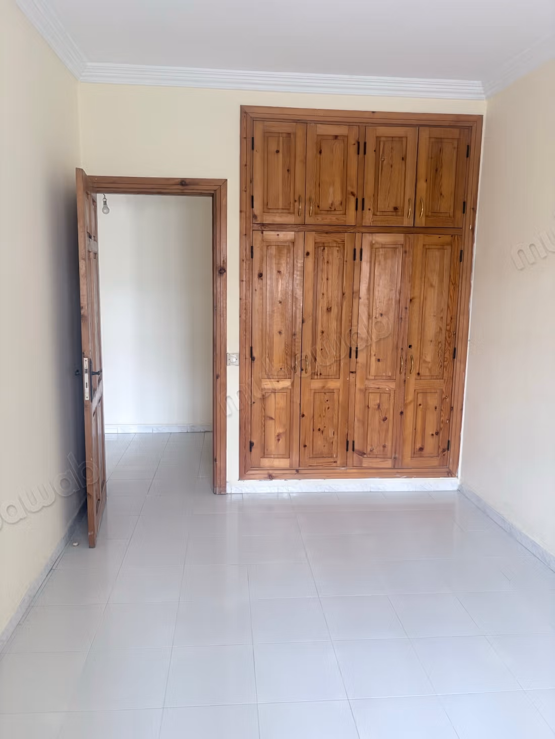 Apartment for sale in Mimosas. 3 beautiful bedrooms. Satellite dish, secure residence