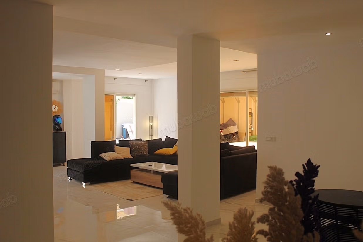 APPARTAMENTO UNICO con piscina privata