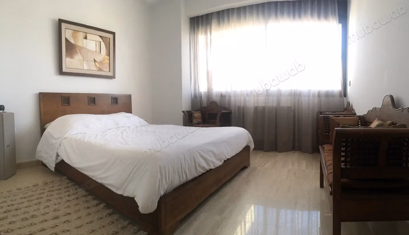 Penthouse 410 m² – Piscine & vue dégagée