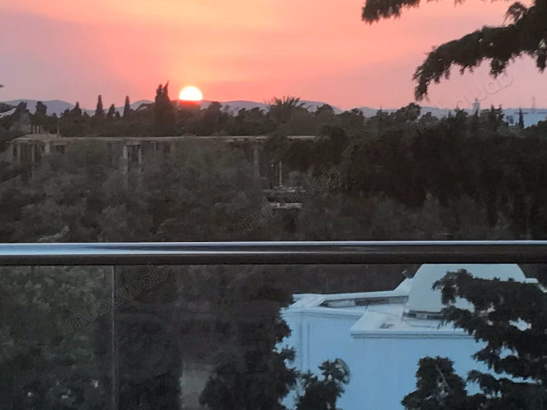 Penthouse 410 m² – Piscine & vue dégagée