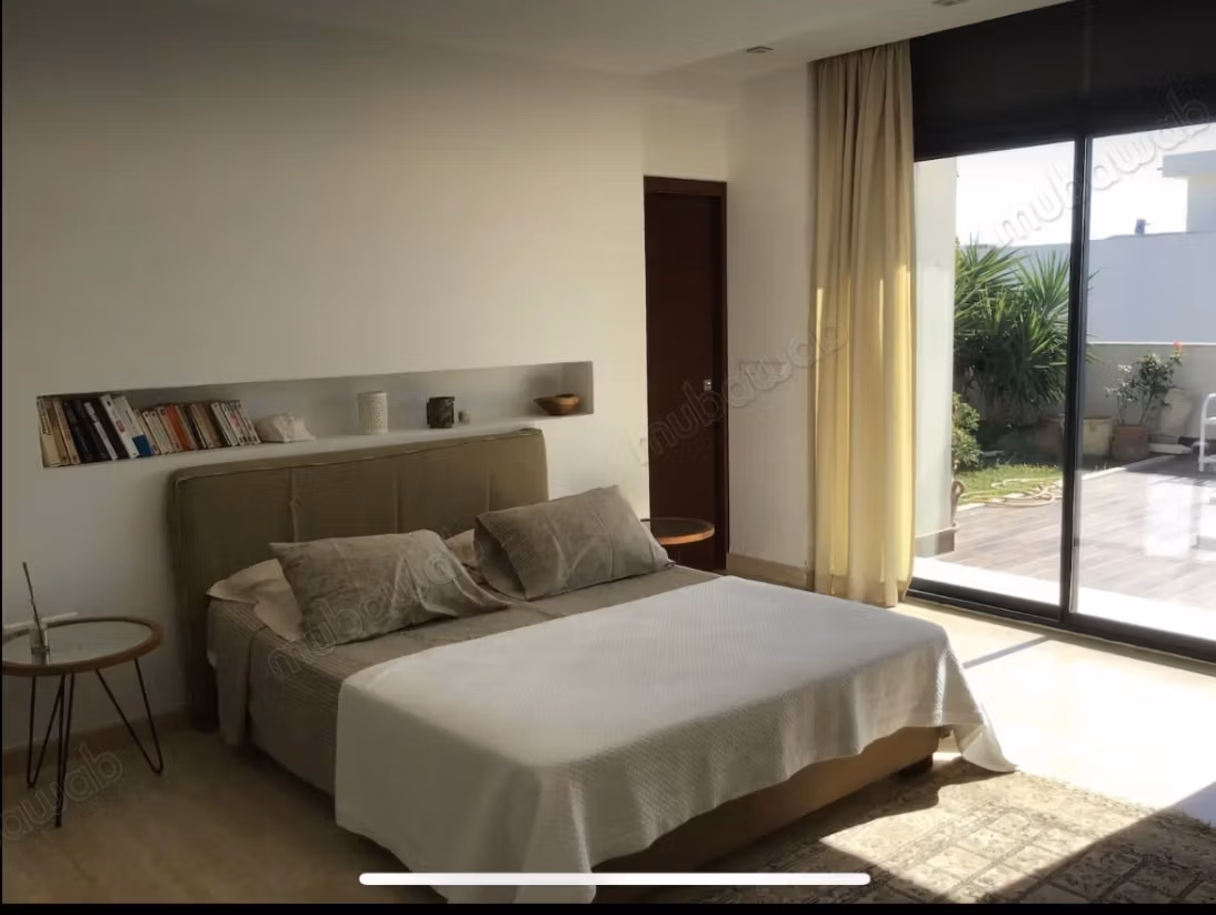 Penthouse 410 m² – Piscine & vue dégagée