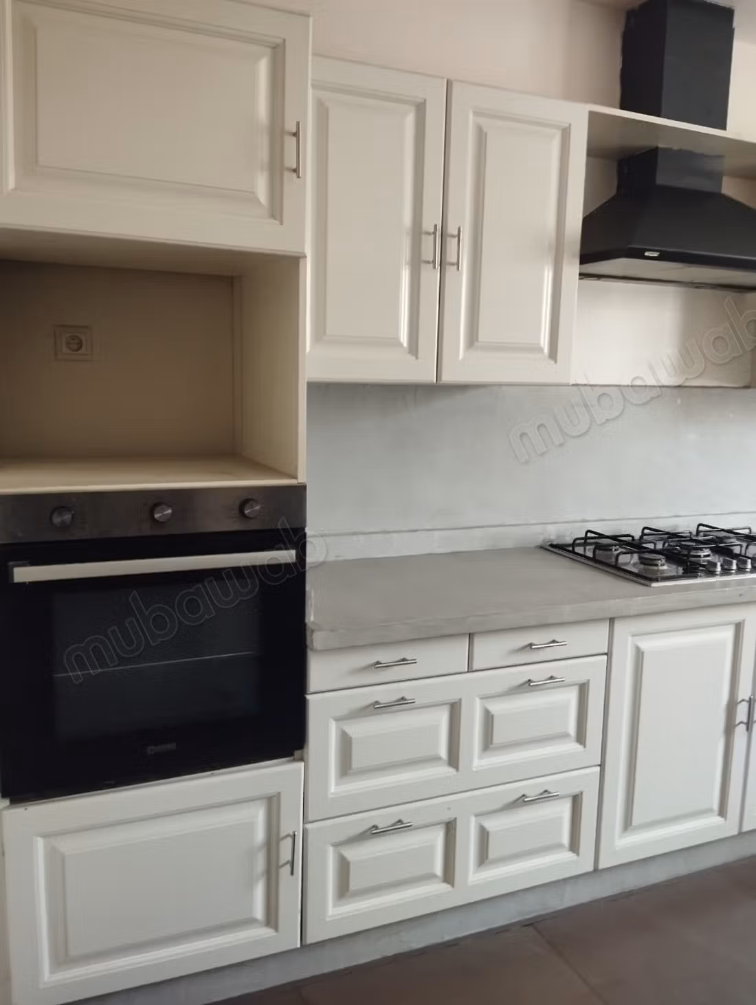 Encuentra un apartamento en alquiler en Racine. Área de 156 m². Ascensor y espacios de estacionamiento