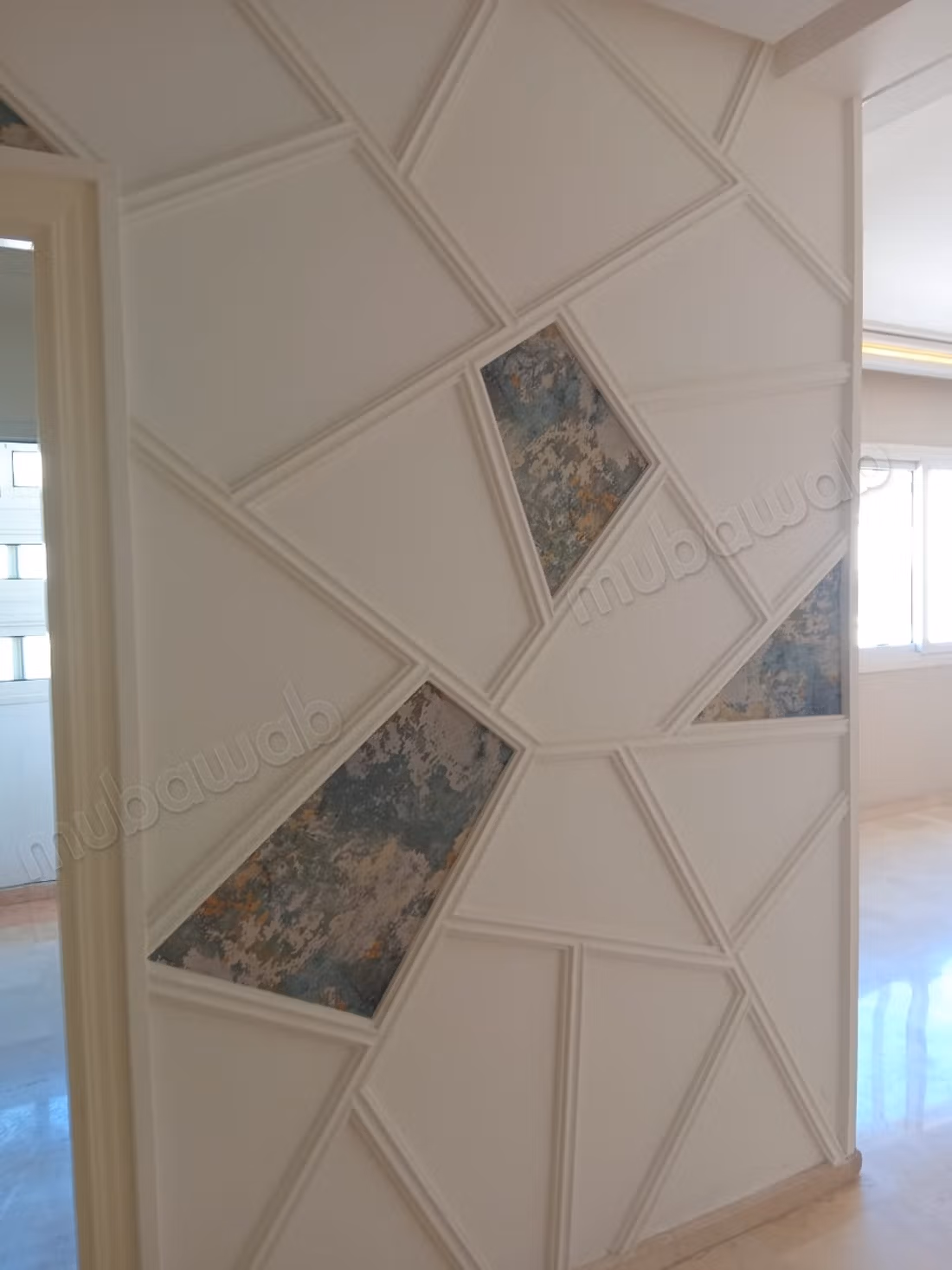Find an apartment for rent in Racine. 
5 comfortable rooms. 
Carpark, Balcony