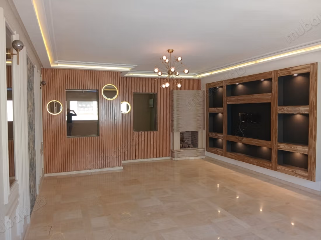 Find an apartment for rent in Racine. 
5 comfortable rooms. 
Carpark, Balcony