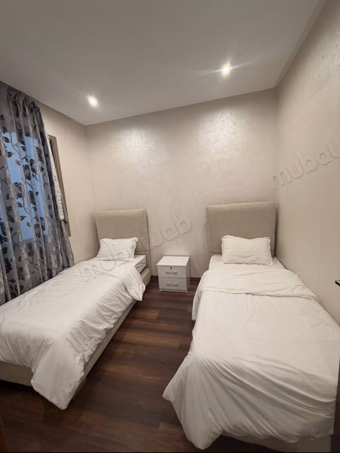 Appartamenti in affitto nel centro città. Superficie 69 m². Camino, piscina