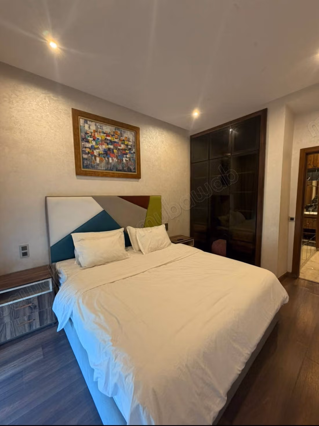 Appartamenti in affitto nel centro città. Superficie 69 m². Camino, piscina