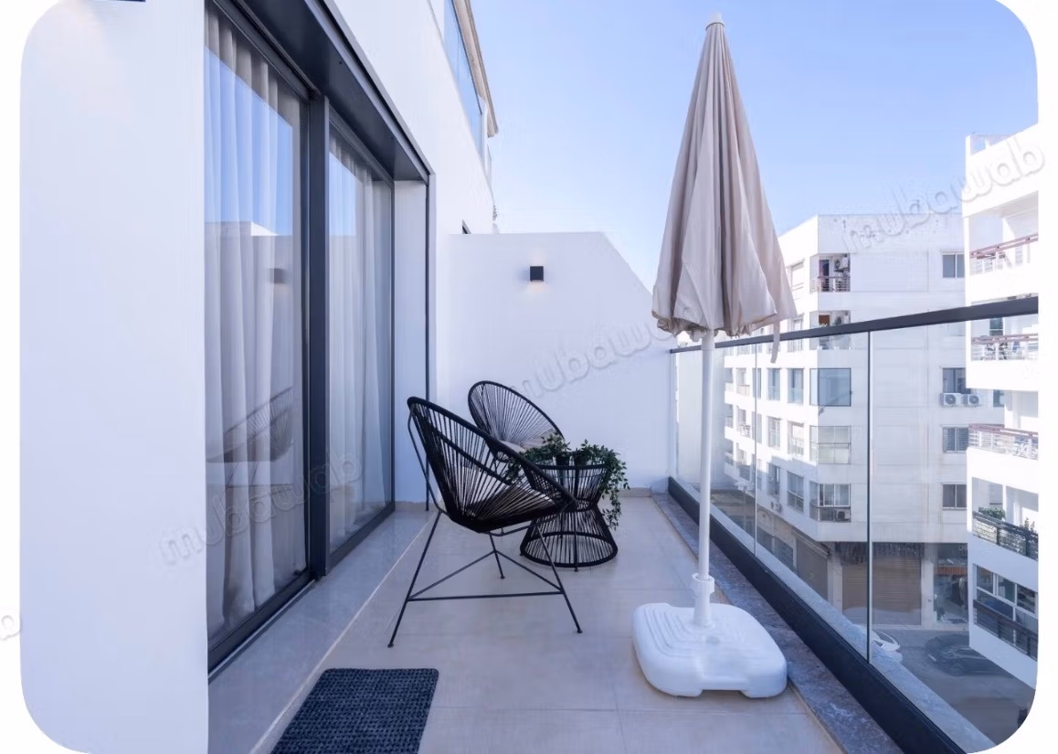 Vendita di un bel appartamento a Bourgogne Ouest. 1 bella camera. Sistema satellitare e salotto marocchino