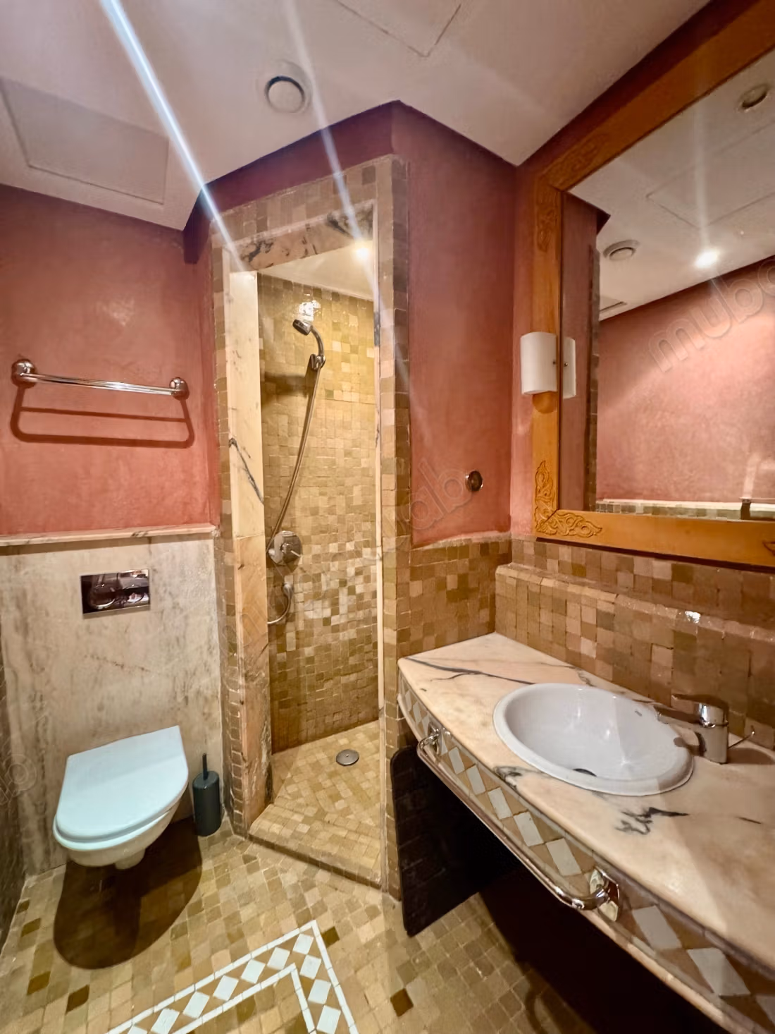 Appartamento con 2 camere da letto e grande terrazza