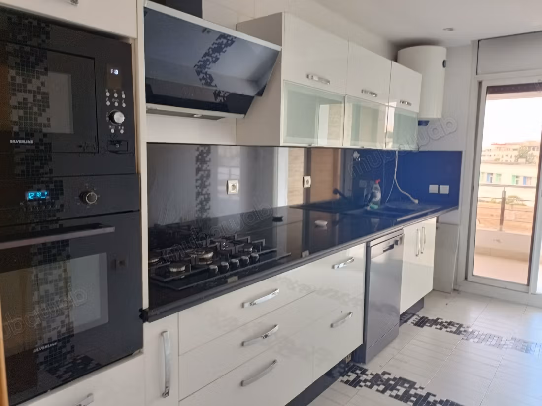 Very nice empty 4-room apartment in Agdal