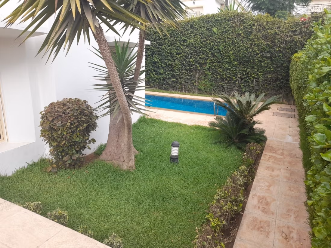 Villa con piscina in California
