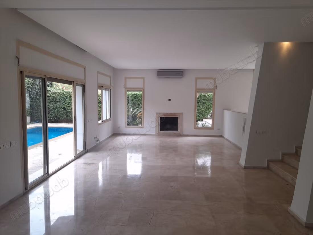 Villa con piscina in California