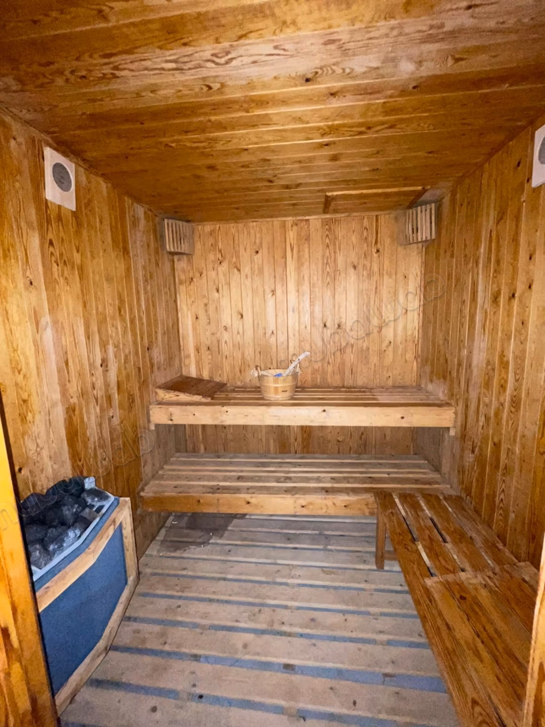 Studio for sale in Beausejour next to CFC