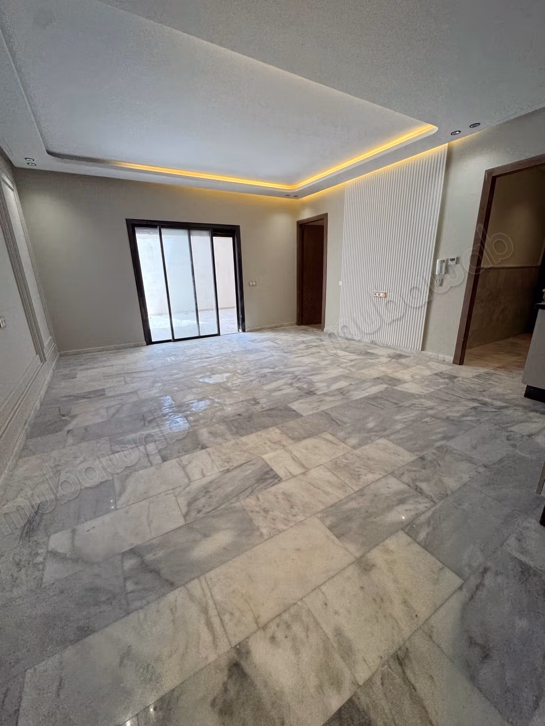 Studio in vendita a Beausejour accanto a CFC
