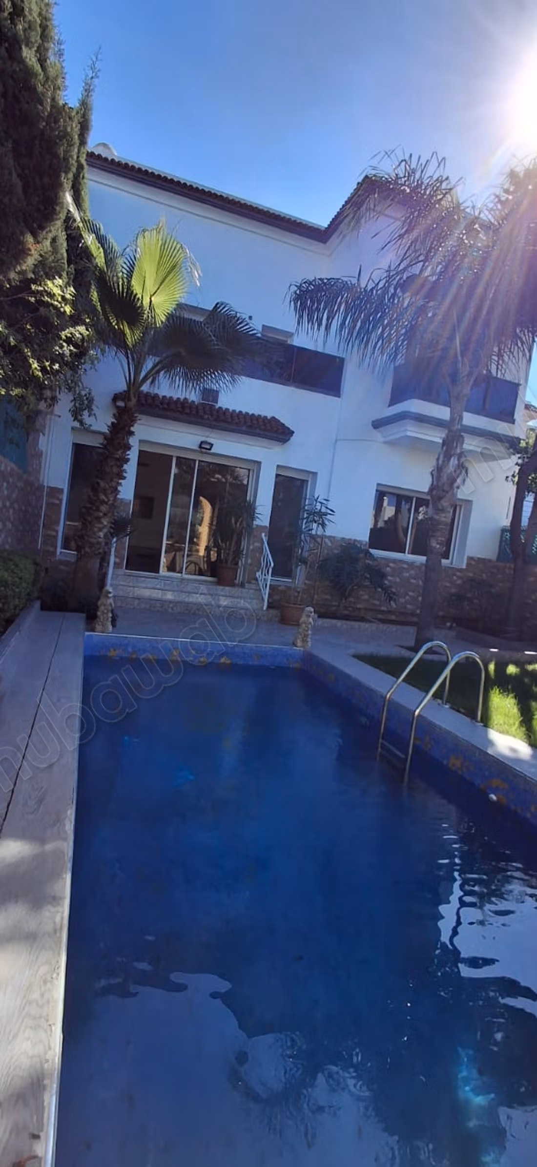 Villa with pool in a secured residence