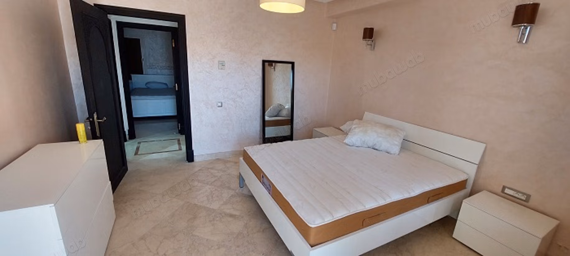Villa with pool in a secured residence