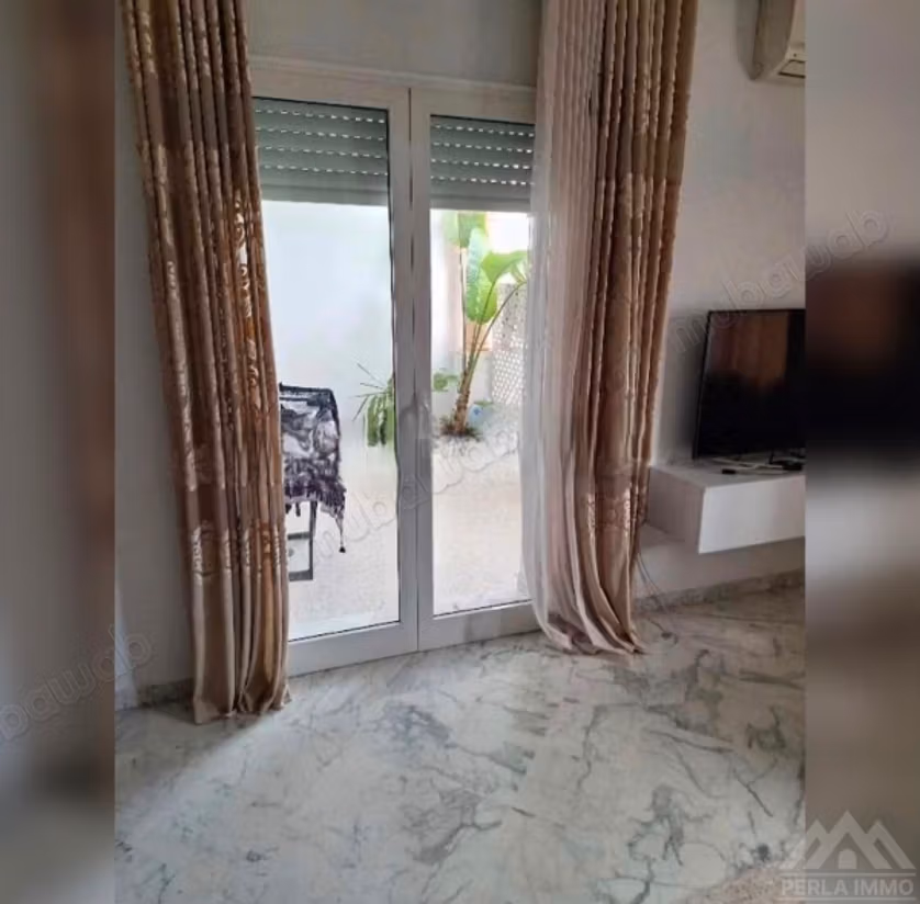 À vendre un appartement s2 à cité Enasser 2