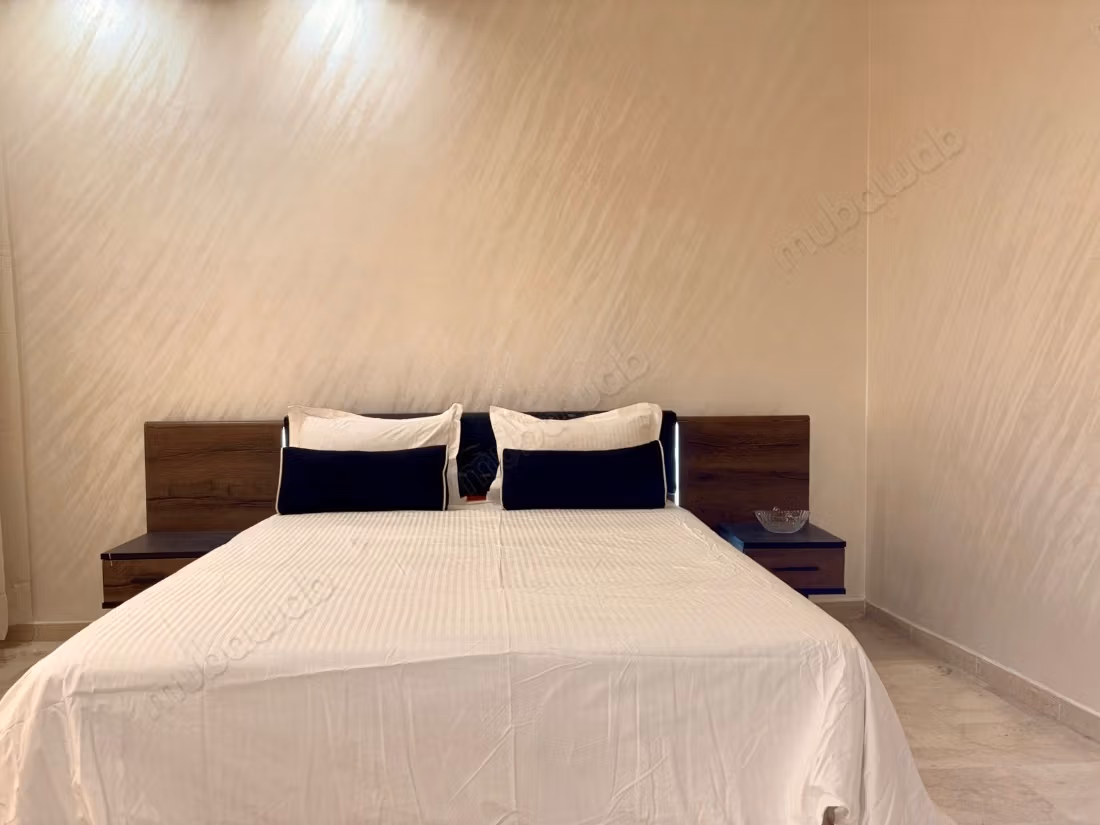2-slaapkamer appartement te huur per dag in 2 maart