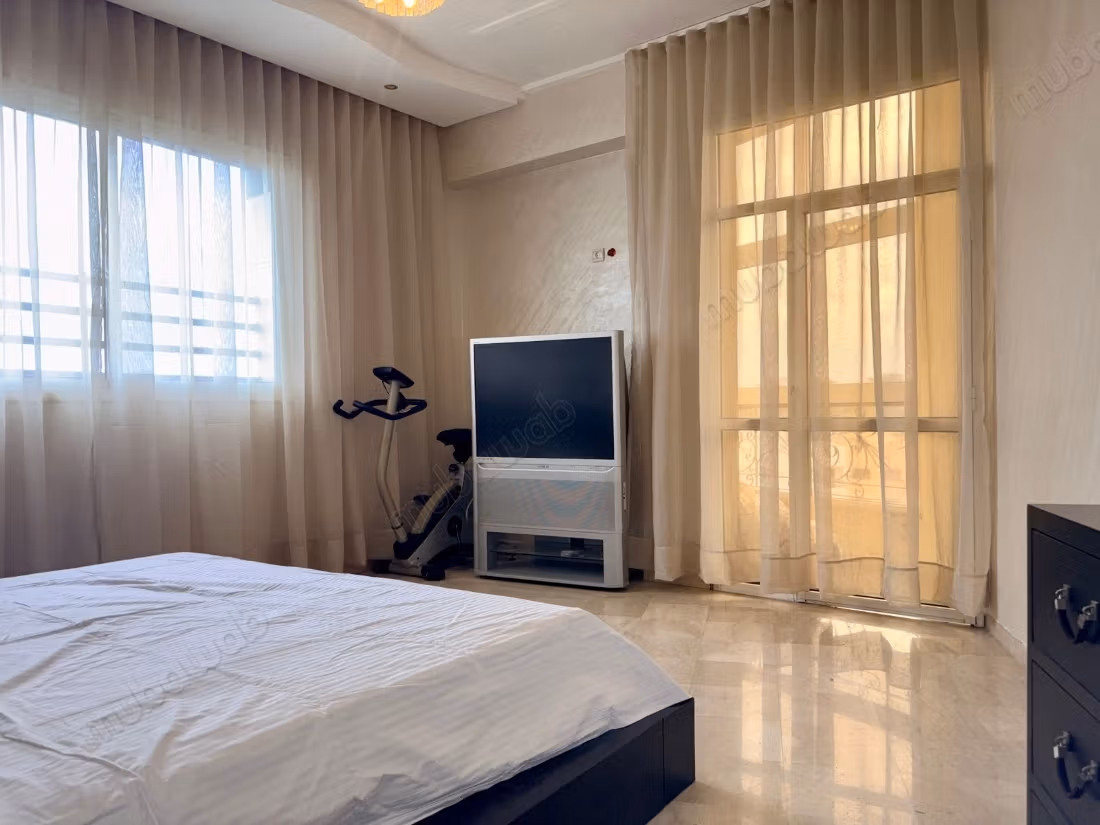 2-slaapkamer appartement te huur per dag in 2 maart