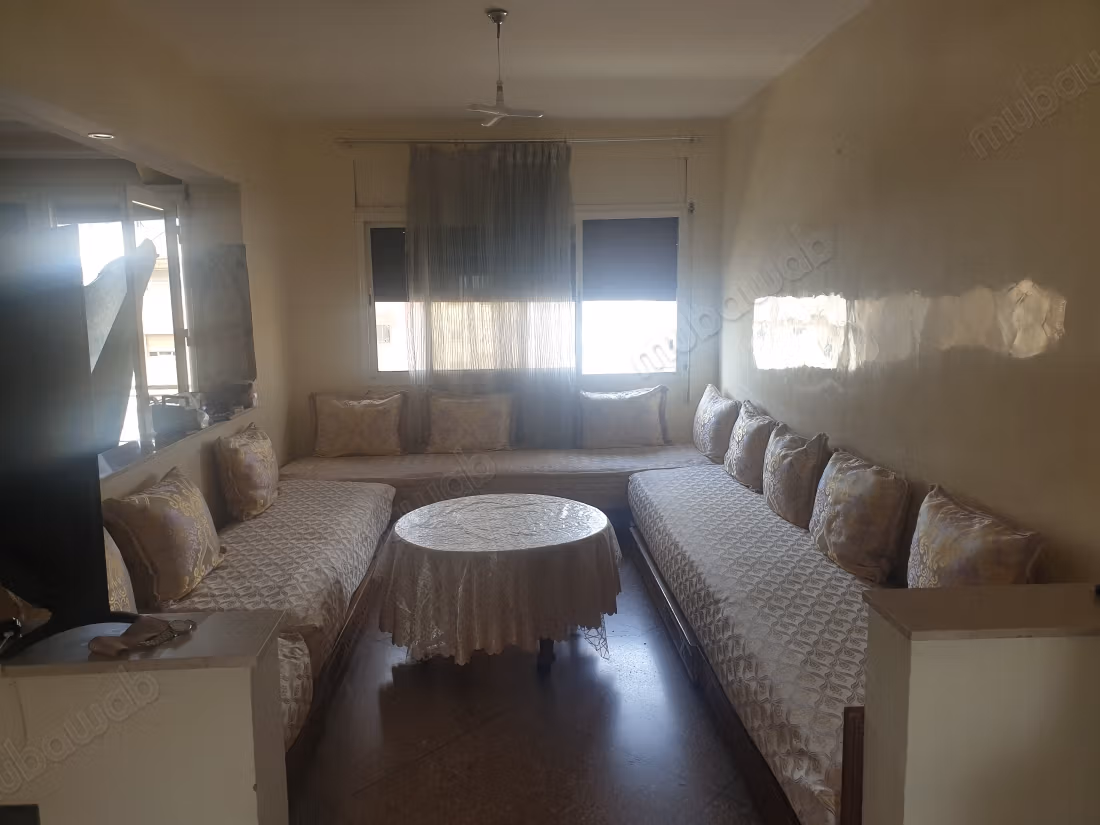 Vend appartement à Hay Palestine. Surface de 91 m². Meublé