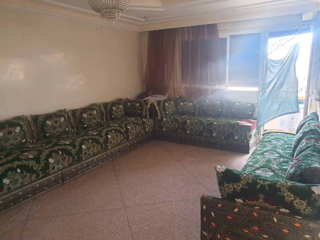 Vend appartement à Hay Palestine. Surface de 91 m². Meublé